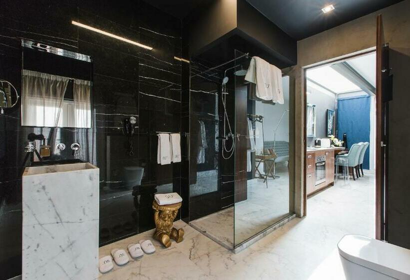 سوئیت جونیور با تراس, Su29 Boutique