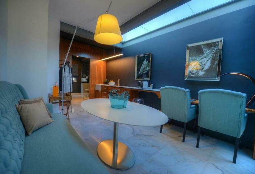 سوئیت جونیور با تراس, Su29 Boutique