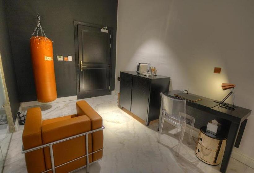 اتاق لوکس, Su29 Boutique