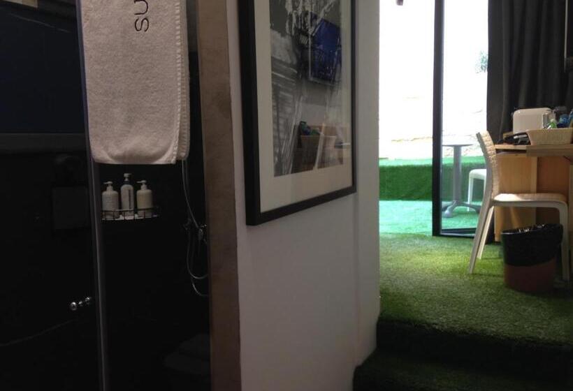 اتاق یک تخته با تراس, Su29 Boutique