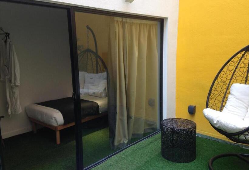 اتاق یک تخته با تراس, Su29 Boutique