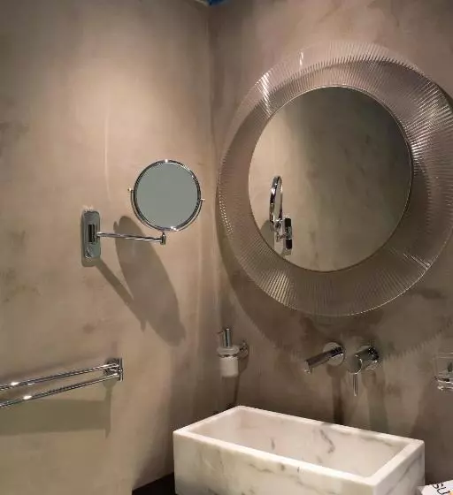 اتاق راحتی, Su29 Boutique