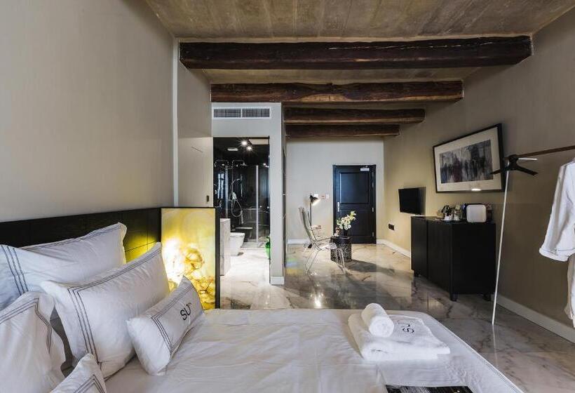 سوییت, Su29 Boutique