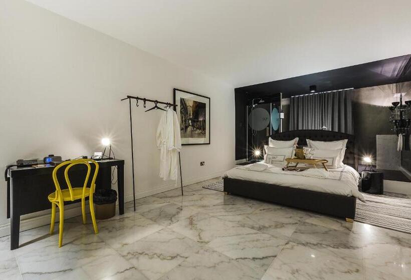 اتاق لوکس, Su29 Boutique