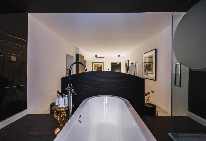 اتاق لوکس, Su29 Boutique