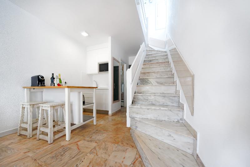 חדר סופריור, The Flora Residency