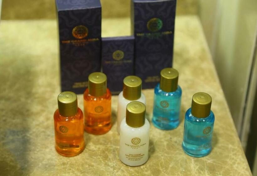 Deluxe Room, The Grand Mira Business