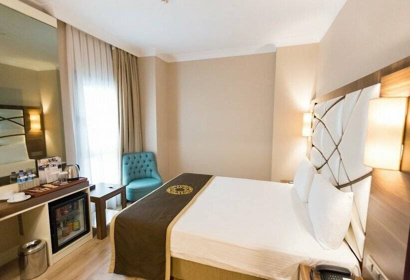 Standard Room, The Grand Mira Business