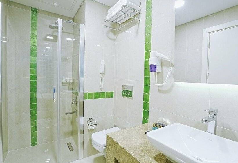 Standard Room, The Grand Mira Business