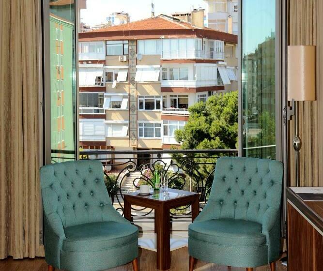 Superior Room, The Grand Mira Business