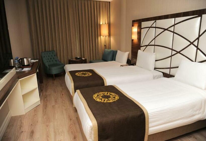 Superior Room, The Grand Mira Business