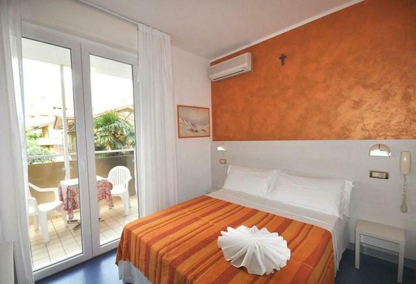 スタンダードルーム, Tre Rose