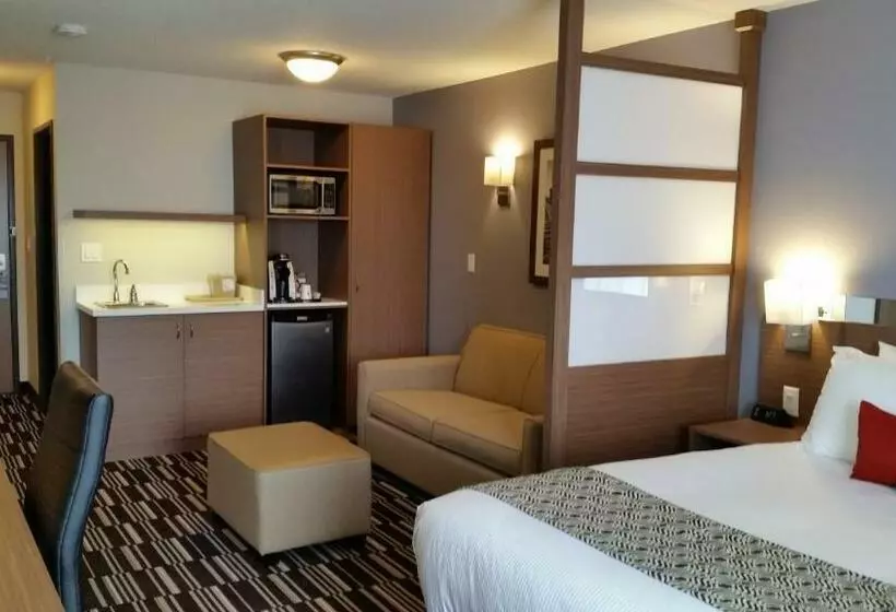 ビジネスルーム, Microtel Inn & Suites By Wyndham Bonnyville