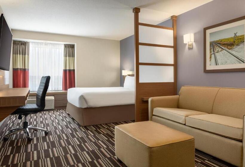 Quarto Deluxe, Microtel Inn & Suites By Wyndham Bonnyville