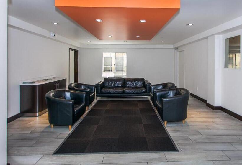 غرفة قياسية, Motel 6 Hollywood