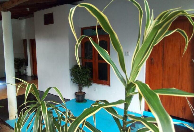 חדר סטנדרט, Arugambay Village