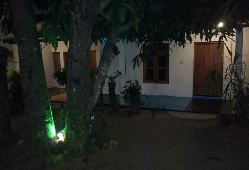 חדר סטנדרט, Arugambay Village