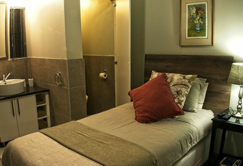 Standardrum, Restawhile Guest House  Pretoria