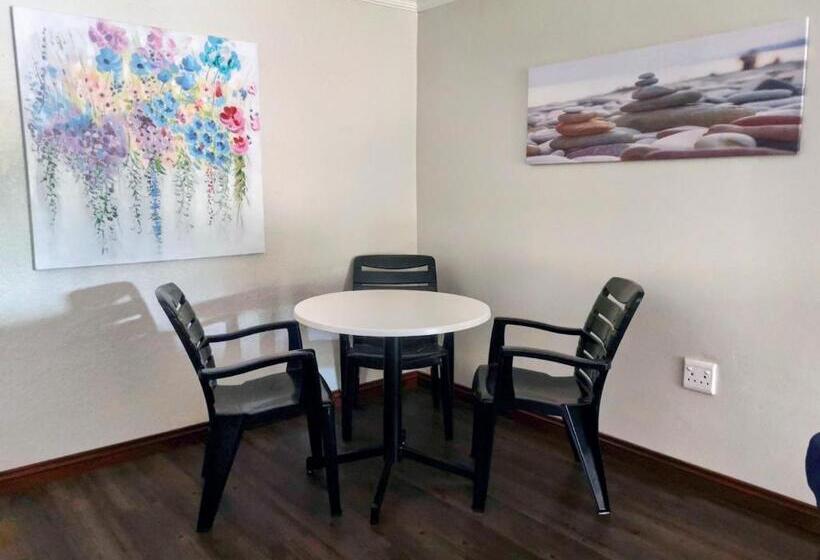 Economy Appartement met 1 Slaapkamer, Restawhile Guest House  Pretoria