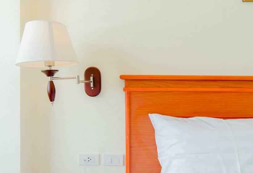 اتاق سوپریور با تخت بزرگ, Phaithong Sotel Resort