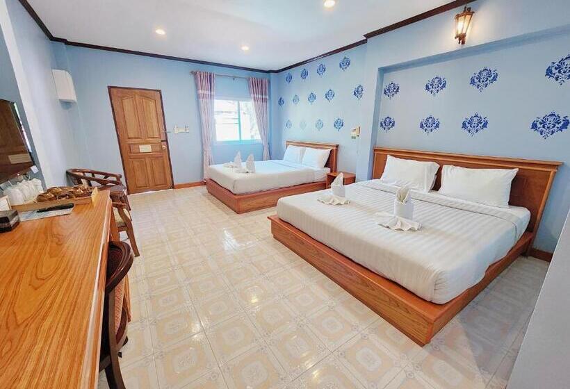 بنگله خانوادگی, Phaithong Sotel Resort