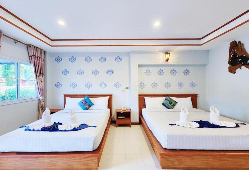 بنگله خانوادگی, Phaithong Sotel Resort