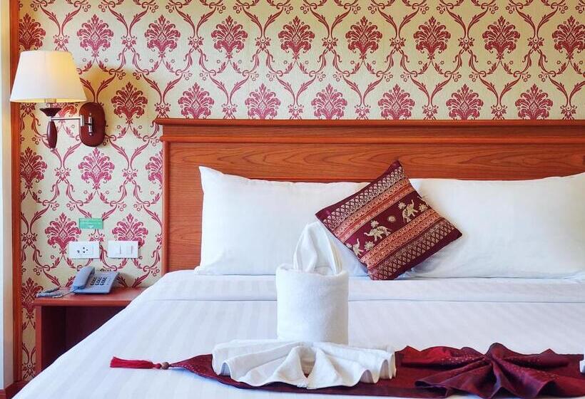 اتاق لوکس با تخت بزرگ, Phaithong Sotel Resort