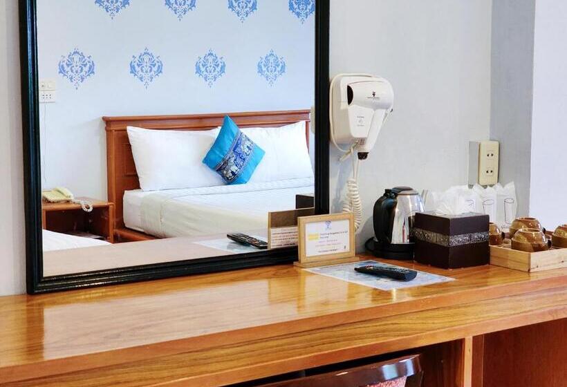 بنگله خانوادگی, Phaithong Sotel Resort