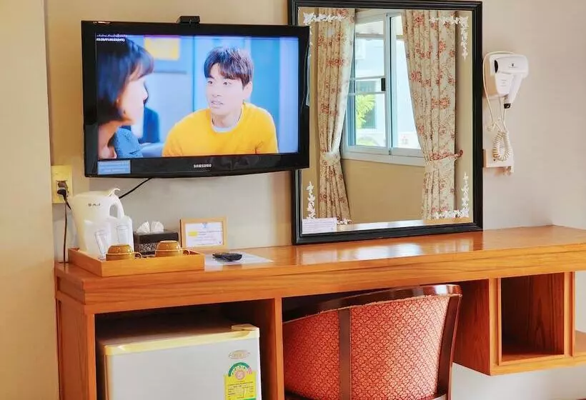 ویلای استاندارد با چشم‌انداز باغ, Phaithong Sotel Resort