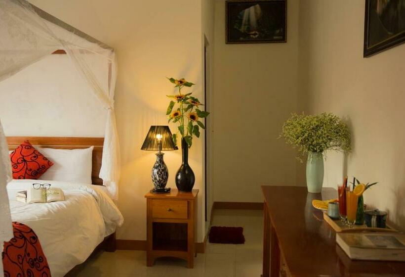 اتاق لوکس با چشمانداز استخر, Phong Nha Lake House Resort