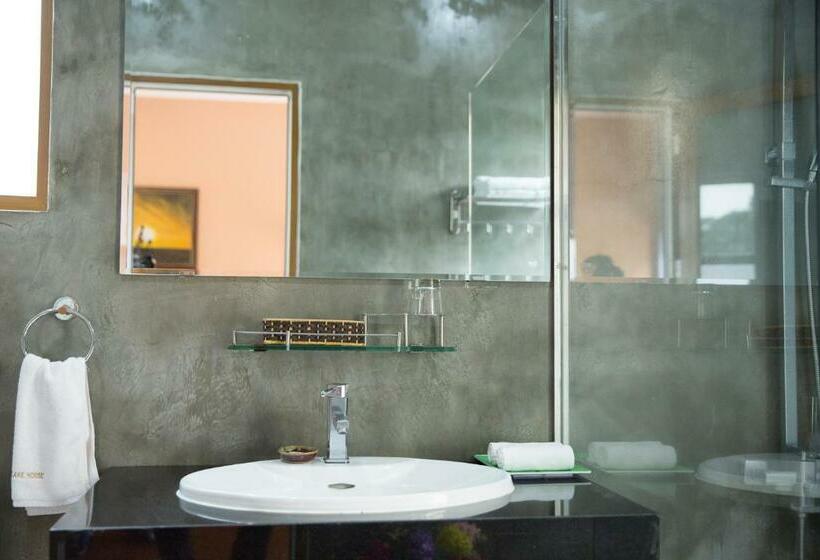 بانگلوی استاندارد, Phong Nha Lake House Resort