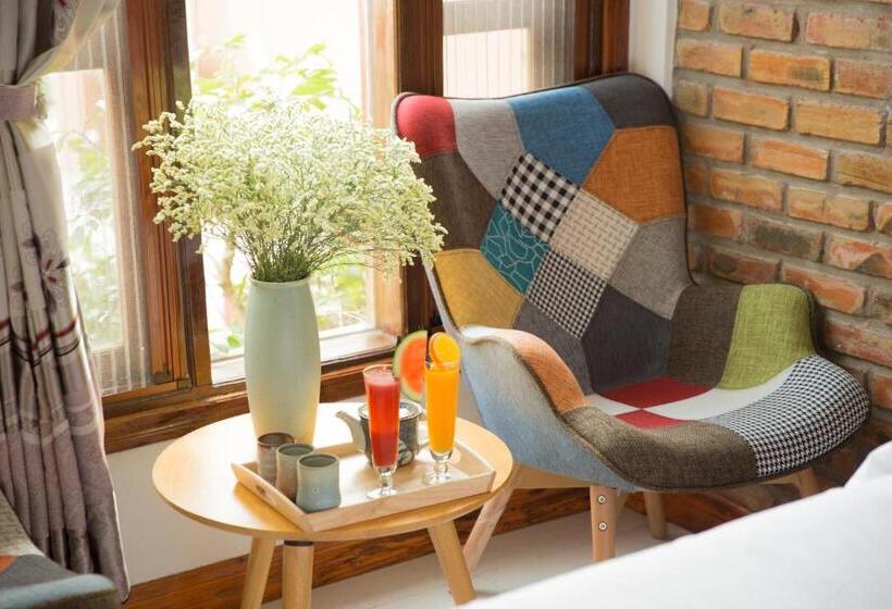 اتاق استاندارد سه نفره, Phong Nha Lake House Resort