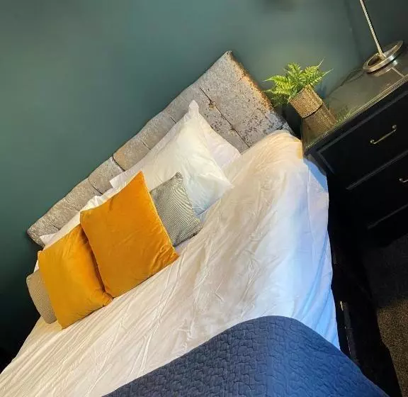 آپارتمان 2 خوابه, Raby Street Apartment