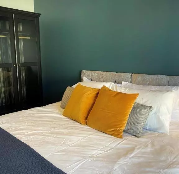 آپارتمان 2 خوابه, Raby Street Apartment