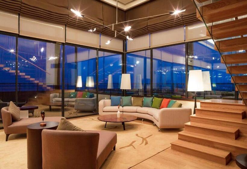 اتاق پنت هاوس, Radisson Blu M Bamou Palace Hotel, Brazzaville