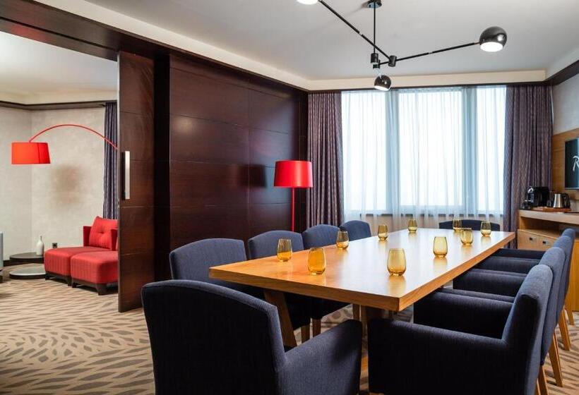 سوئیت پرزیدنت, Radisson Blu M Bamou Palace Hotel, Brazzaville