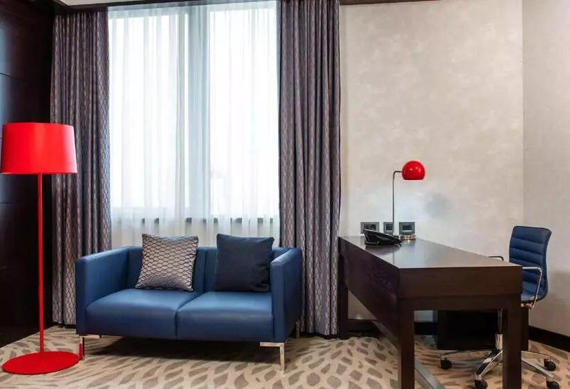 سوئیت پرزیدنت, Radisson Blu M Bamou Palace Hotel, Brazzaville