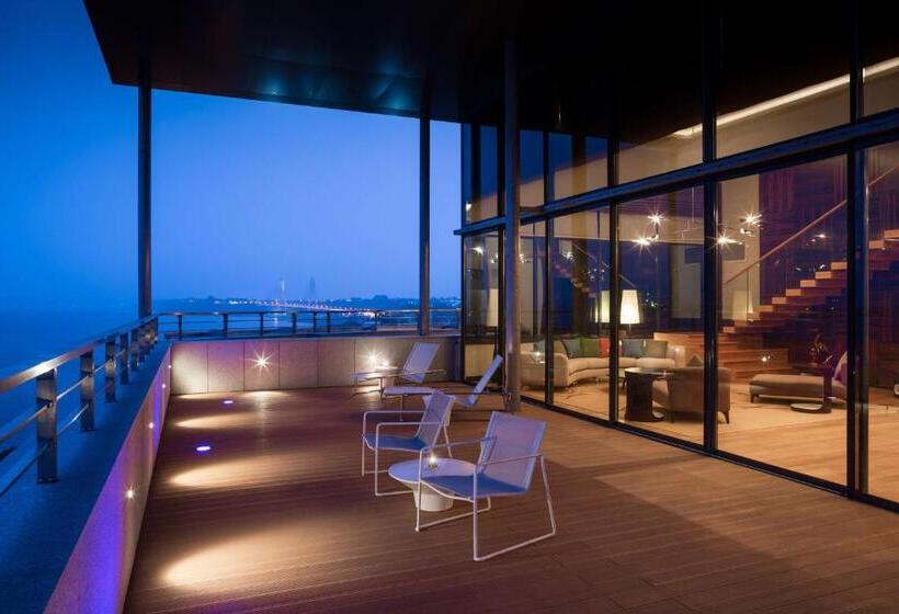 اتاق پنت هاوس, Radisson Blu M Bamou Palace Hotel, Brazzaville