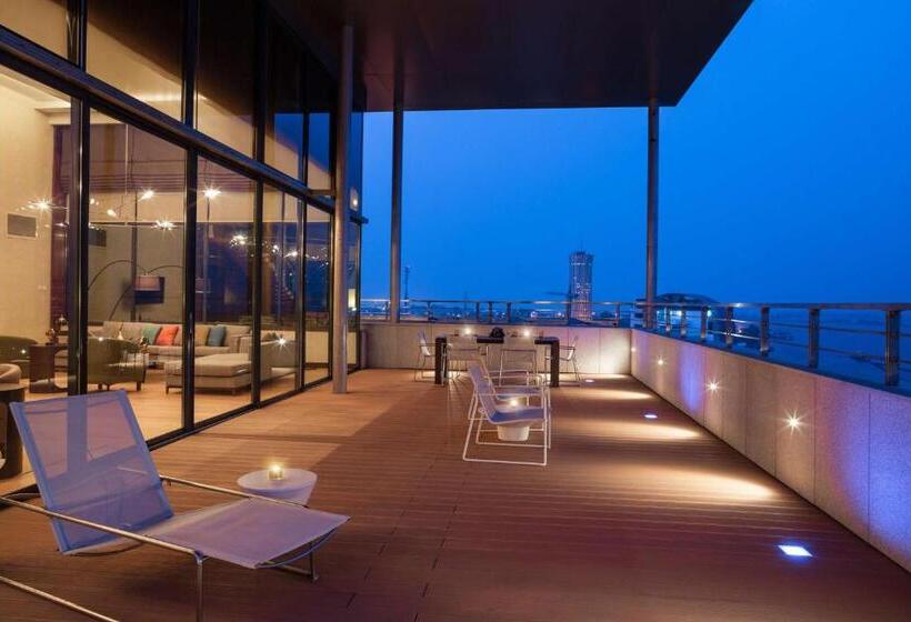 اتاق پنت هاوس, Radisson Blu M Bamou Palace Hotel, Brazzaville