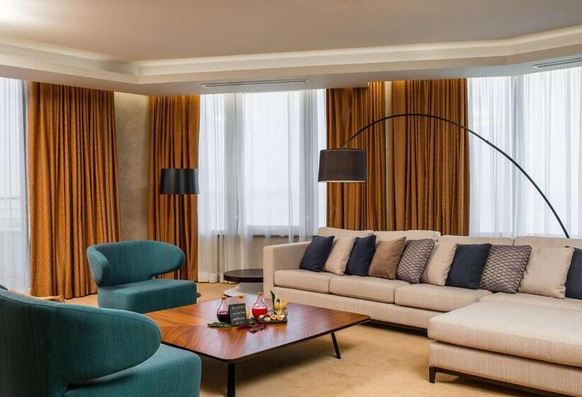 سوئیت رویال, Radisson Blu M Bamou Palace Hotel, Brazzaville