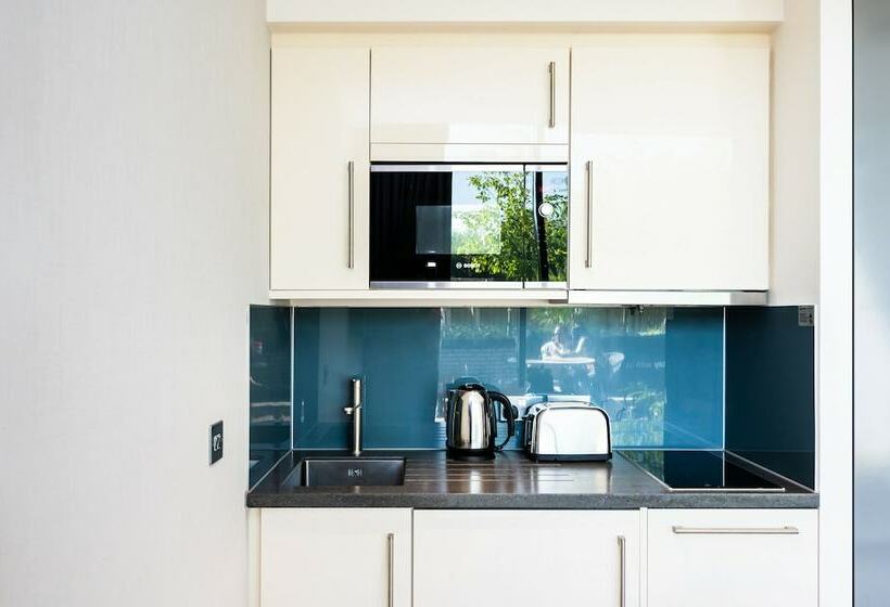 标准工作室, Staycity Aparthotels, York, Barbican Centre