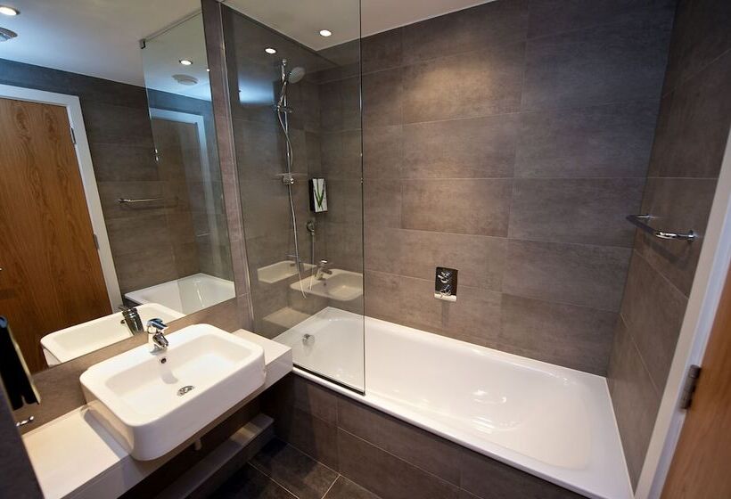 Апартаменты 2 Спальни, Staycity Aparthotels, York, Barbican Centre