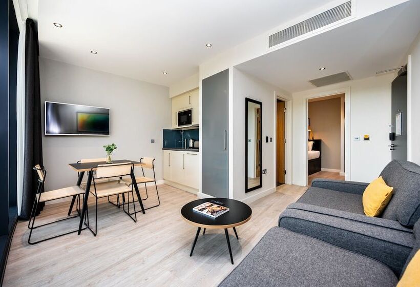 Апартаменты 2 Спальни, Staycity Aparthotels, York, Barbican Centre