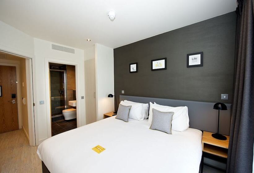 Апартаменты 2 Спальни, Staycity Aparthotels, York, Barbican Centre
