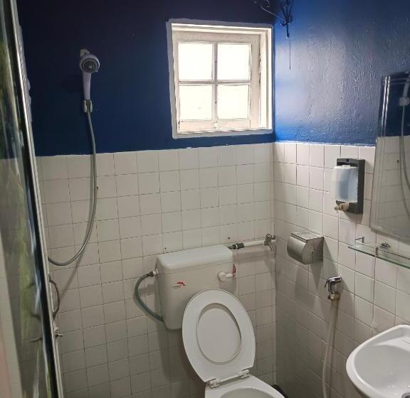 غرفة قياسية مزوَّدة بشُرفة, Ch Travellers Inn