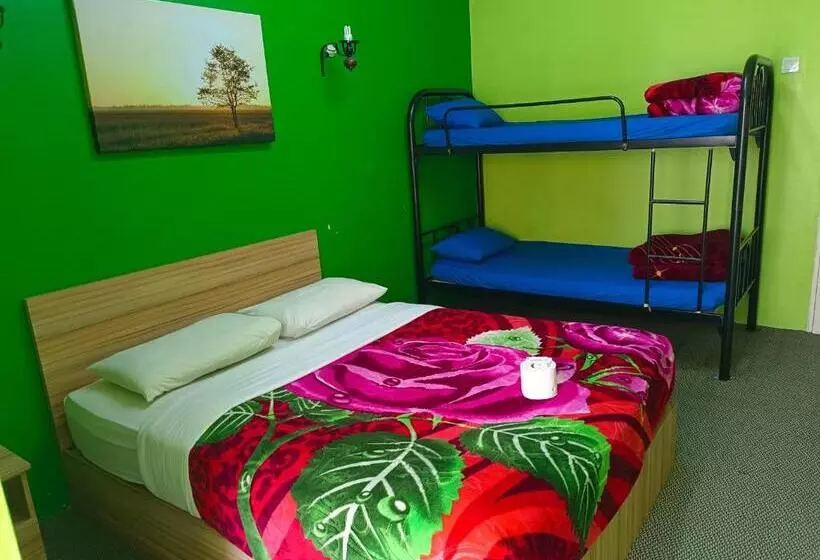 Perhehuone, Ch Travellers Inn