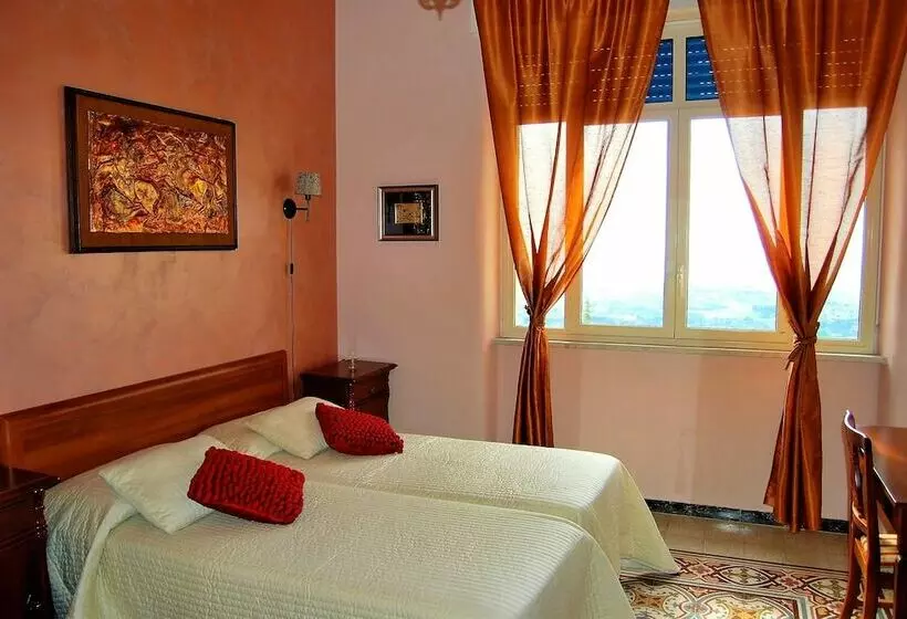 オーシャンビュースタンダードルーム, La Finestra Sulla Valle