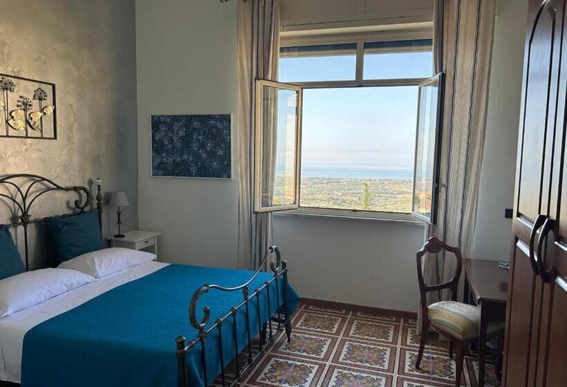 Номер Стандарт Вид на Море, La Finestra Sulla Valle