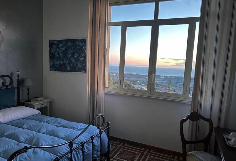 Номер Стандарт Вид на Море, La Finestra Sulla Valle