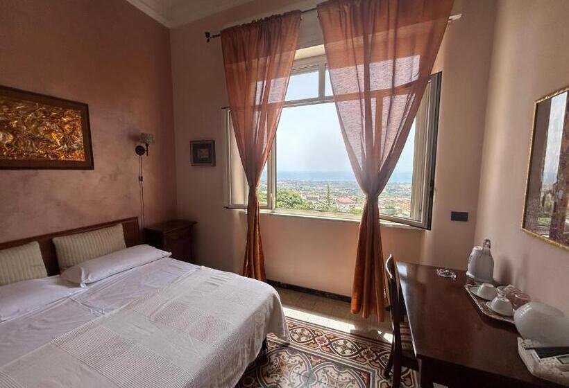 Номер Стандарт Вид на Море, La Finestra Sulla Valle